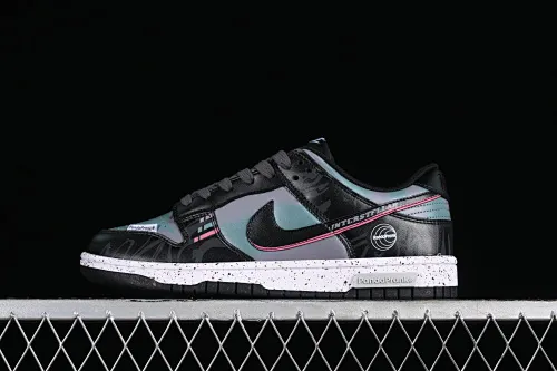 All Categories Nk SB Dunk Series Nk SB Dunk Low Low-top Sneakers Nk Dunk Low Panda Prank Space Exploration-Planet Across Black and Purple SB Strappy Low-top Casual Sneakers DV0831-002